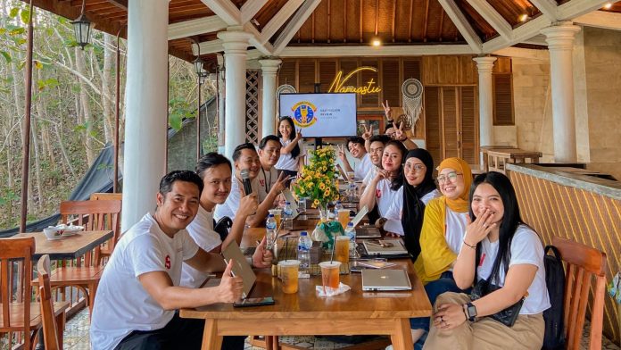 2 Foto Kedai Bukit Rhema Borobudur