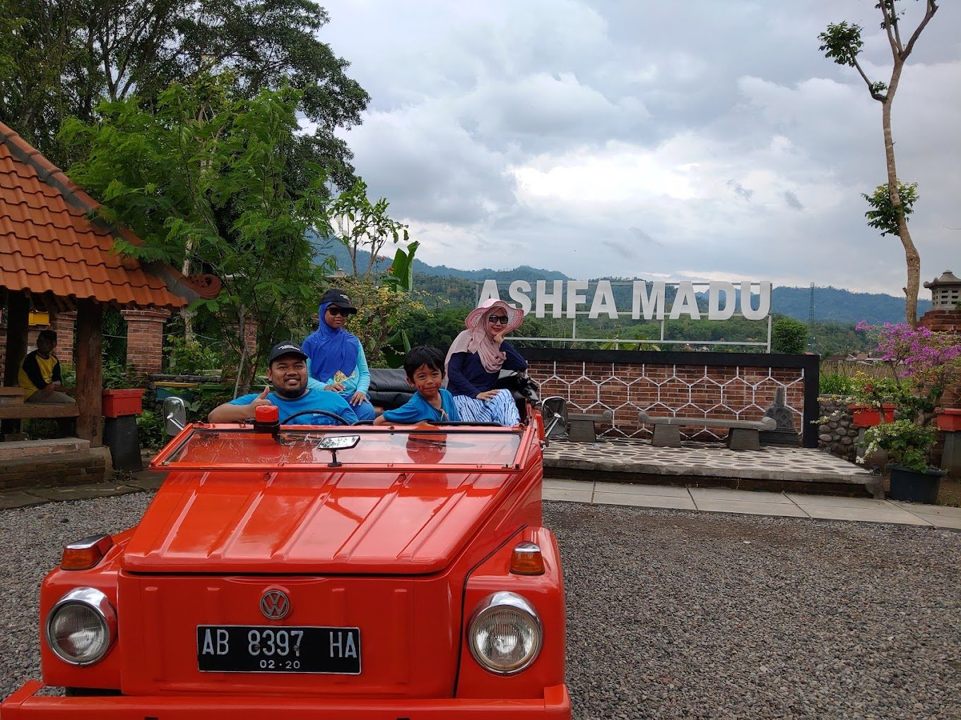 Budidaya Lebah Madu Dekat Candi Borobudur Rute VW Safari 1 VW Safari Borobudur bersama Kedai Bukit Rhema