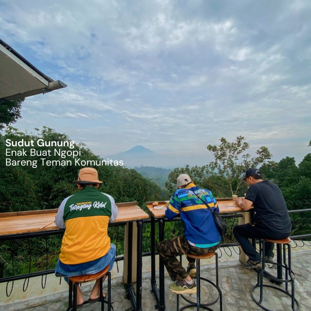 Look for the nearest restaurant to Borobudur that has a good view in Magelang 6 Coffee Place in Magelang