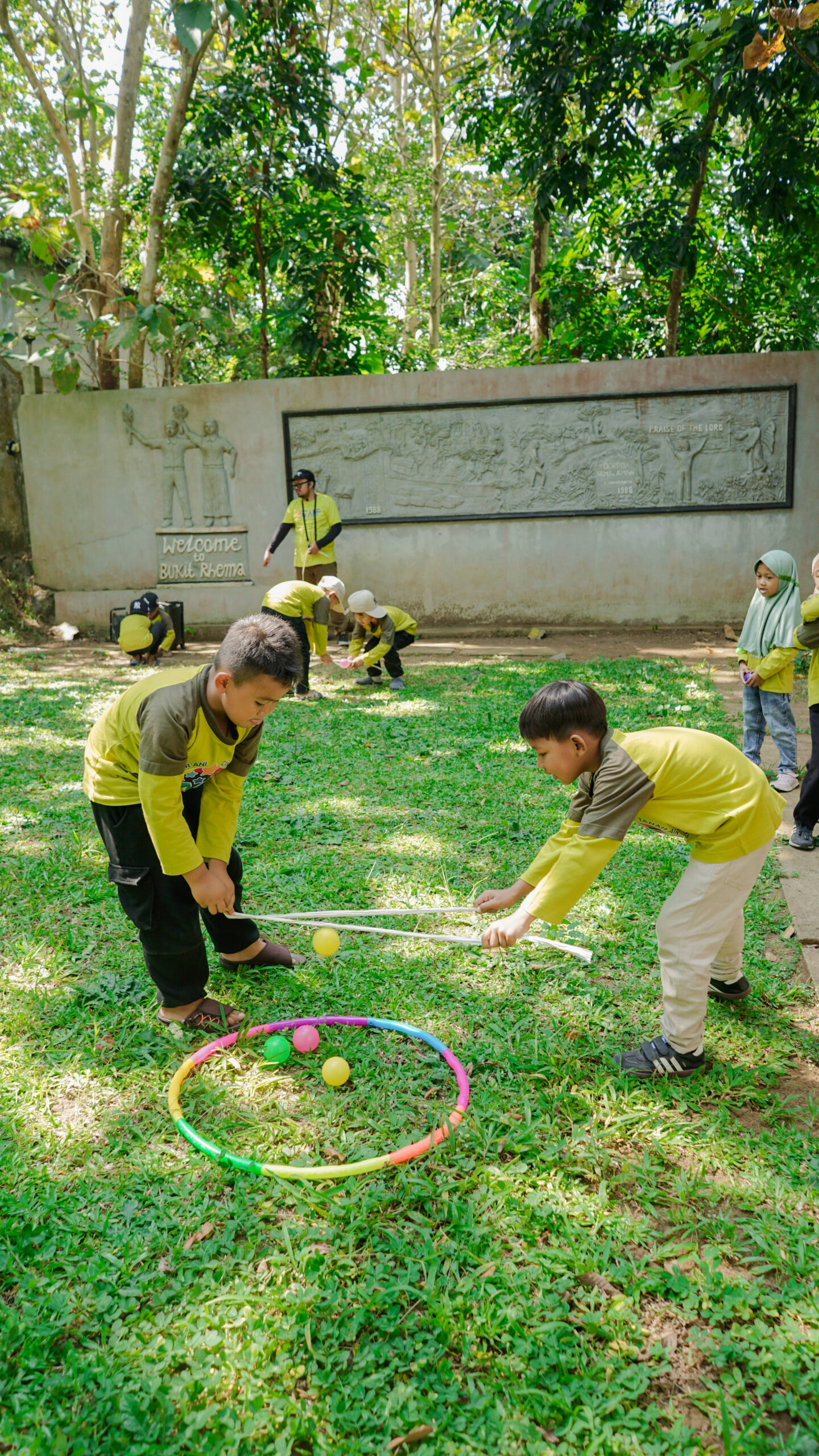 Event Batik & Outbond TK IT Zaid Bin Tsabit: Serunya Outing Anak 18 Hasil batik karya anak-anak TK IT Zaid Bin Tsabit, kenangan manis outing anak membatik di Kedai Bukit Rhema