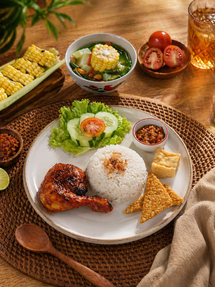 Paket Ayam Spesial Kedai Bukit Rhema paket ayam spesial makan siang pemandangan perbukitan magelang