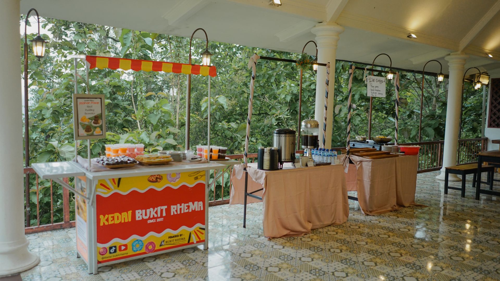 Catering Prasmanan Borobudur untuk Gathering, Acara Kantor, dan Wedding 5 catering prasmanan Borobudur