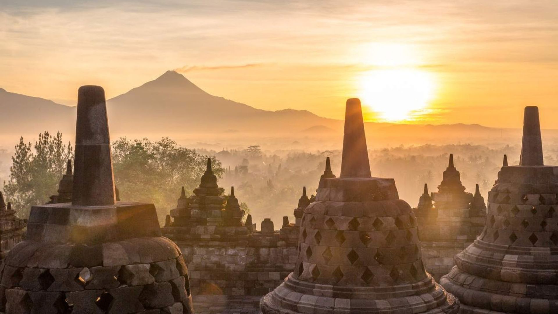 Itinerary 1 Januari di Borobudur: Sunrise, Sarapan, Candi, dan Makan Siang 1 itinerary 1 Januari Borobudur di Kedai Bukit Rhema